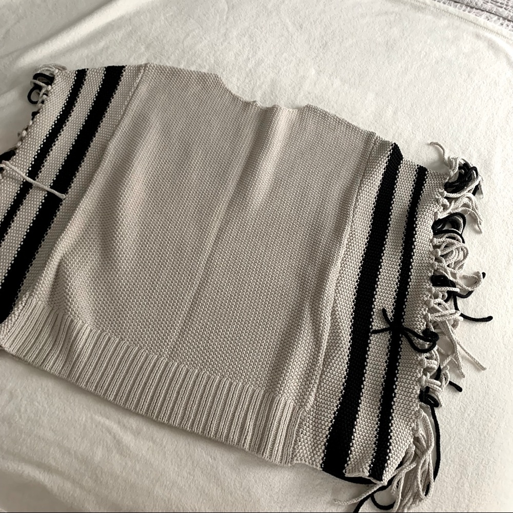 UTERQUE poncho